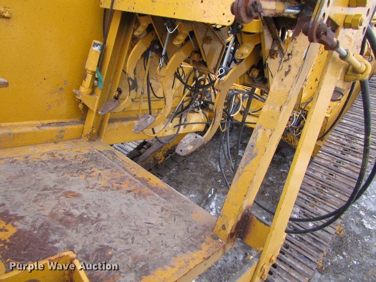 image for item FD9334 1974 Hoes 684 trencher