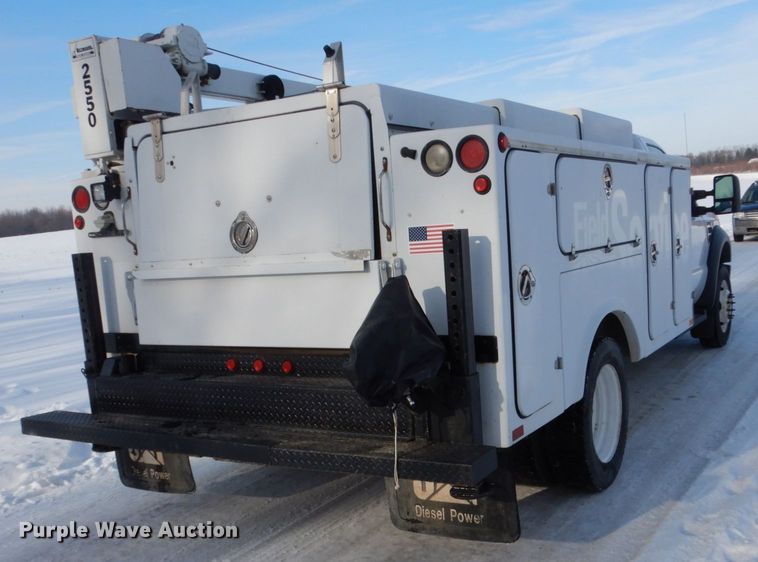 image for item FU9061 2009 Ford F550 service truck