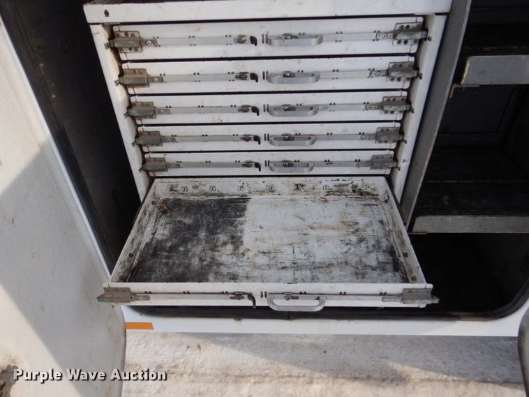 image for item FU9061 2009 Ford F550 service truck