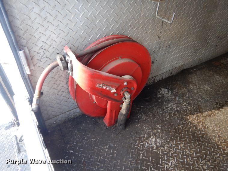 image for item FU9061 2009 Ford F550 service truck