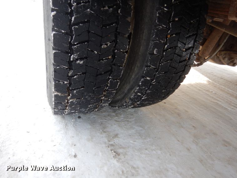 image for item FU9061 2009 Ford F550 service truck