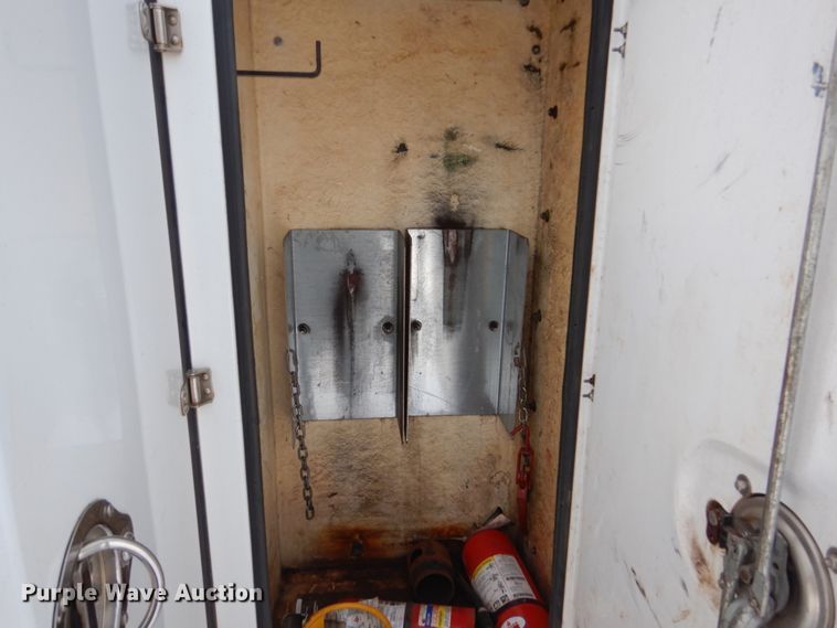 image for item FU9063 2007 Sterling Acterra service truck