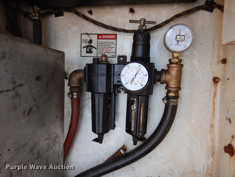 image for item FU9063 2007 Sterling Acterra service truck