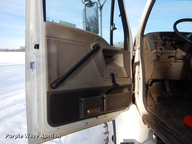 image for item FU9063 2007 Sterling Acterra service truck