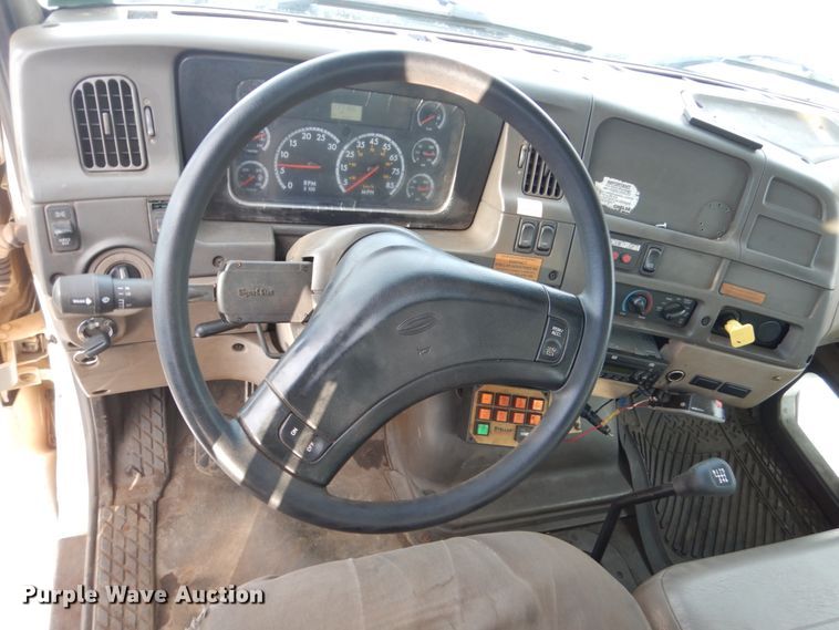 image for item FU9063 2007 Sterling Acterra service truck