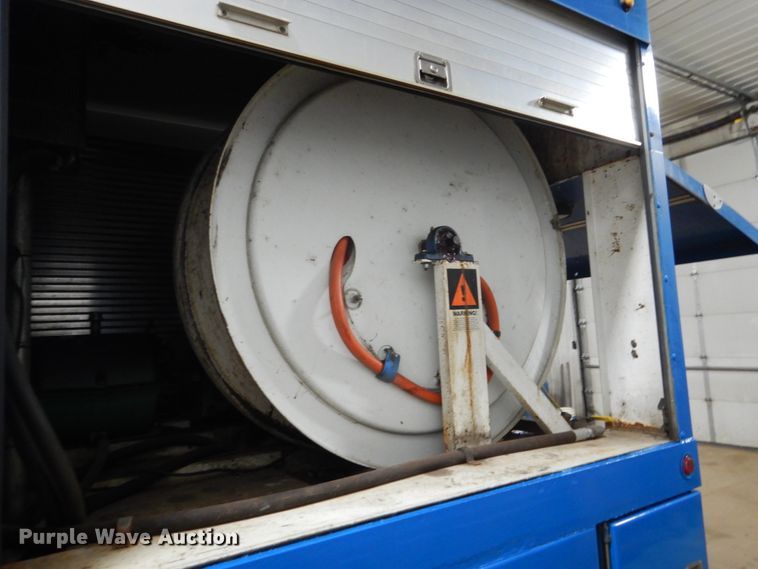 image for item FU9110 2010 Freightliner Business Class M2 sewer jetter truck