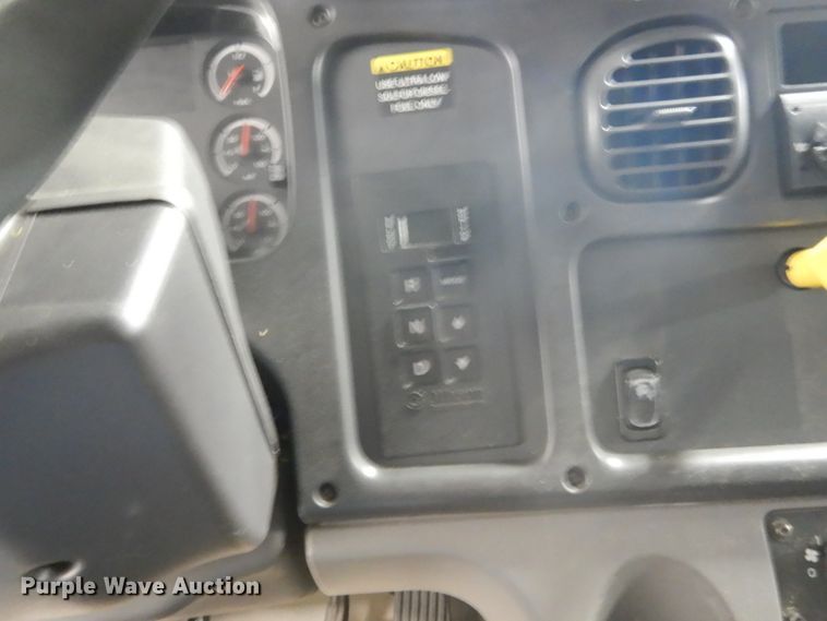 image for item FU9110 2010 Freightliner Business Class M2 sewer jetter truck