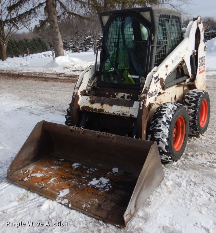 image for item FU9118 2004 Bobcat S185 skid steer