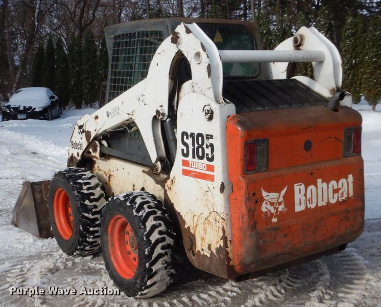 image for item FU9118 2004 Bobcat S185 skid steer