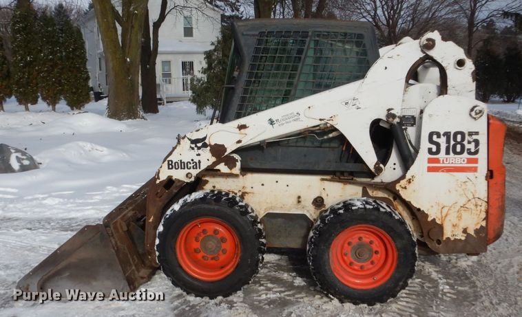 image for item FU9118 2004 Bobcat S185 skid steer