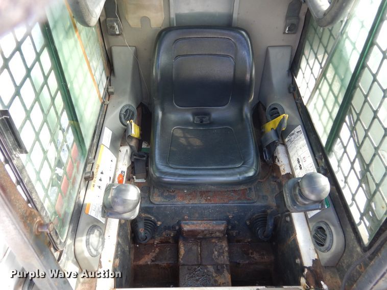 image for item FU9118 2004 Bobcat S185 skid steer