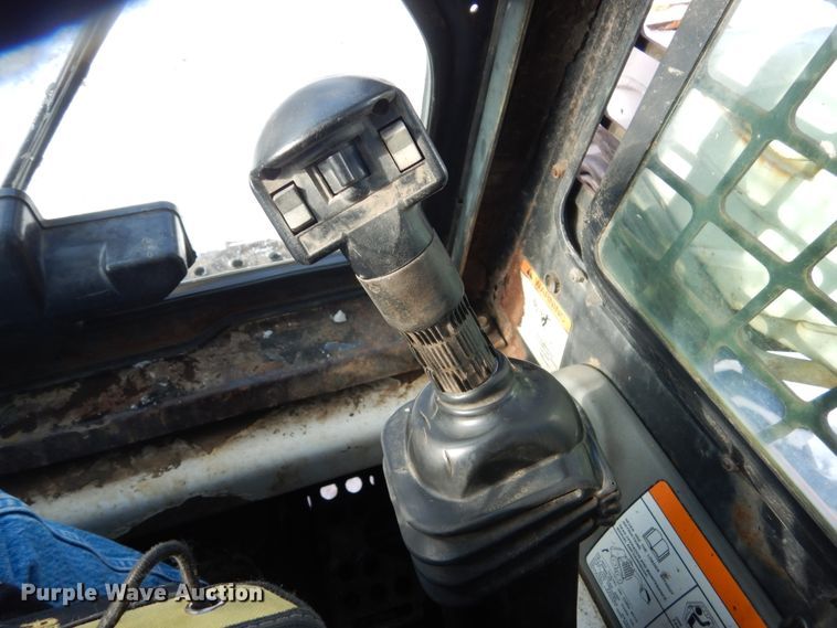 image for item FU9118 2004 Bobcat S185 skid steer