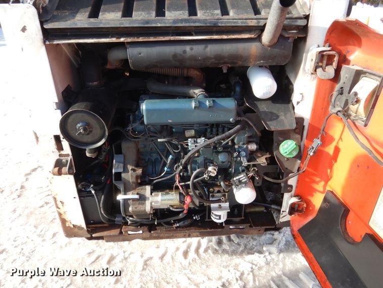 image for item FU9118 2004 Bobcat S185 skid steer