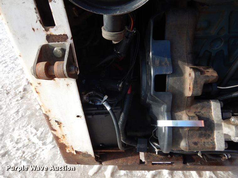 image for item FU9118 2004 Bobcat S185 skid steer