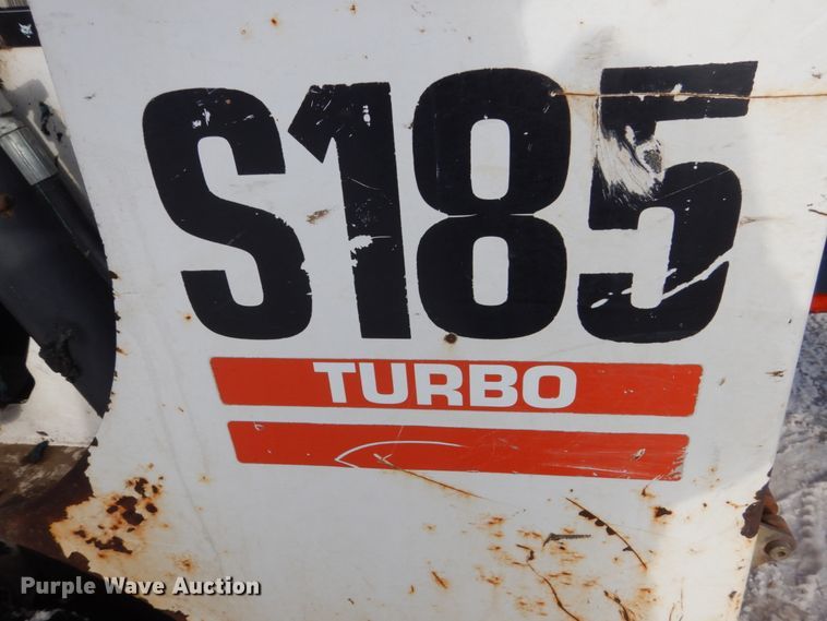 image for item FU9118 2004 Bobcat S185 skid steer
