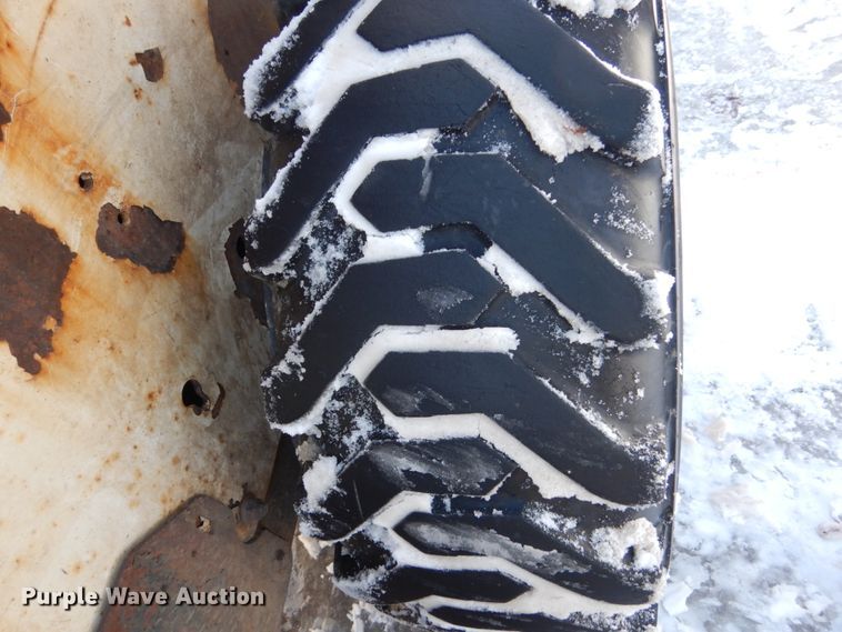 image for item FU9118 2004 Bobcat S185 skid steer