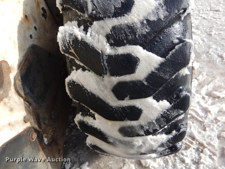 image for item FU9118 2004 Bobcat S185 skid steer