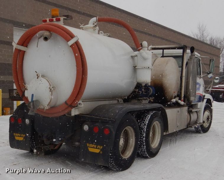 image for item FU9121 2000 Freightliner FL112 vacuum truck