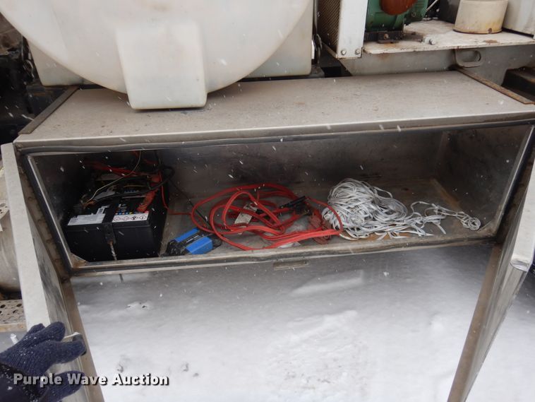 image for item FU9121 2000 Freightliner FL112 vacuum truck