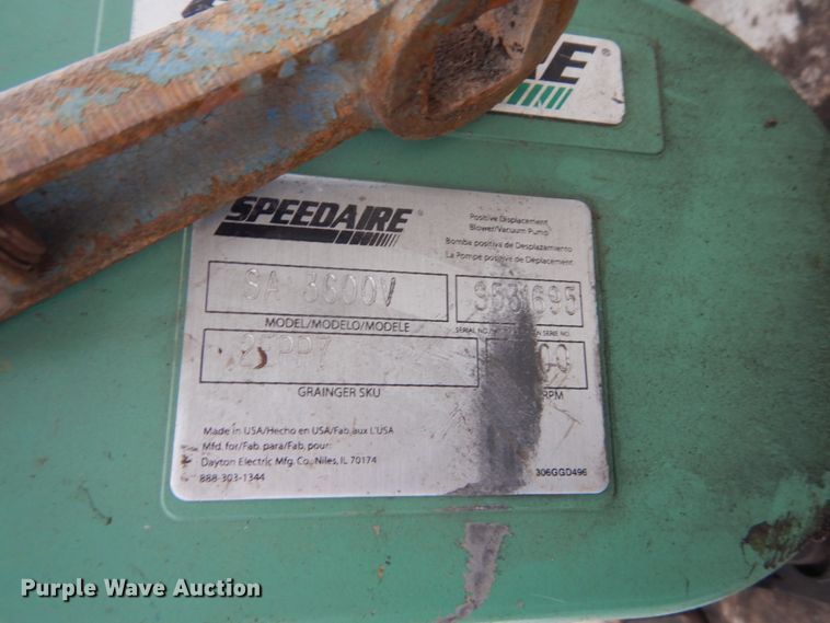 image for item FU9121 2000 Freightliner FL112 vacuum truck