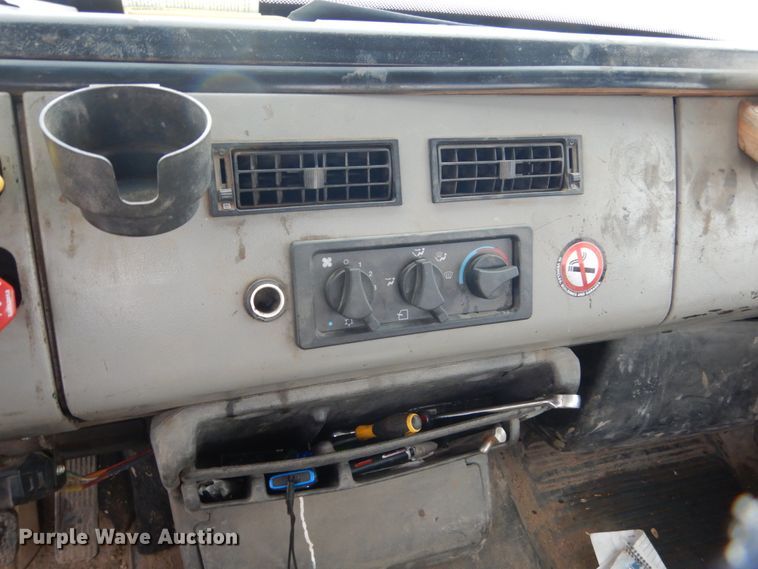 image for item FU9121 2000 Freightliner FL112 vacuum truck