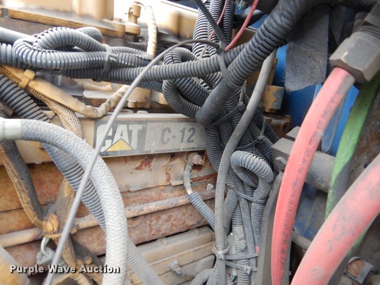 image for item FU9121 2000 Freightliner FL112 vacuum truck