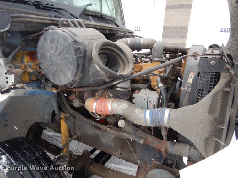 image for item FU9121 2000 Freightliner FL112 vacuum truck