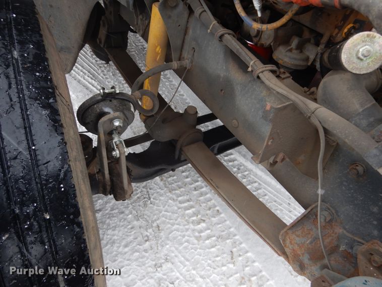 image for item FU9121 2000 Freightliner FL112 vacuum truck