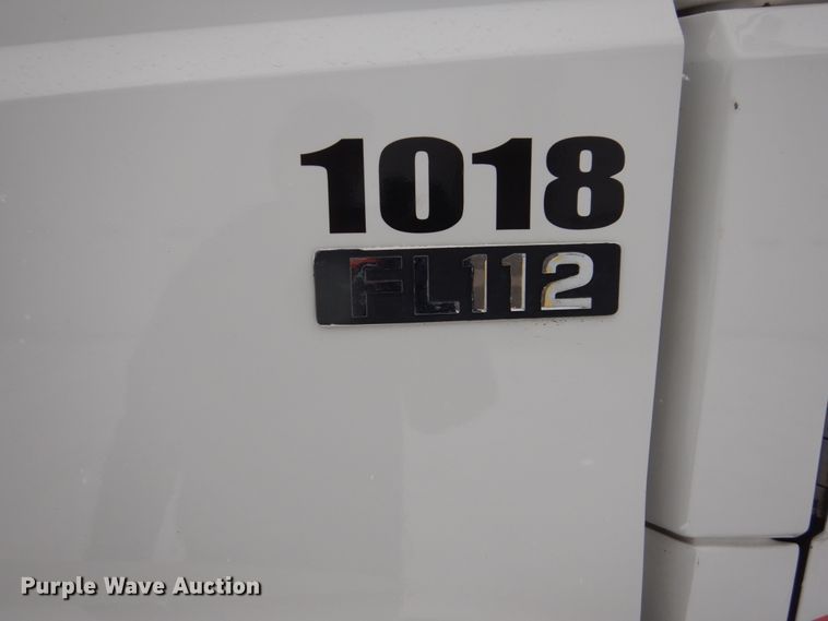 image for item FU9121 2000 Freightliner FL112 vacuum truck