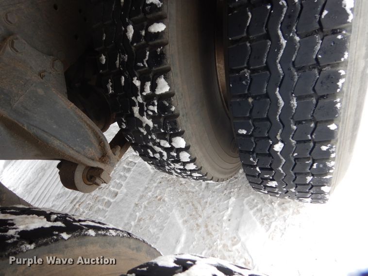 image for item FU9121 2000 Freightliner FL112 vacuum truck