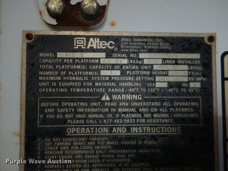 image for item FU9134 2005 Chevrolet C5500 bucket truck