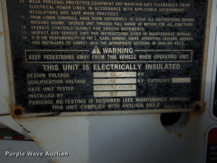 image for item FU9134 2005 Chevrolet C5500 bucket truck