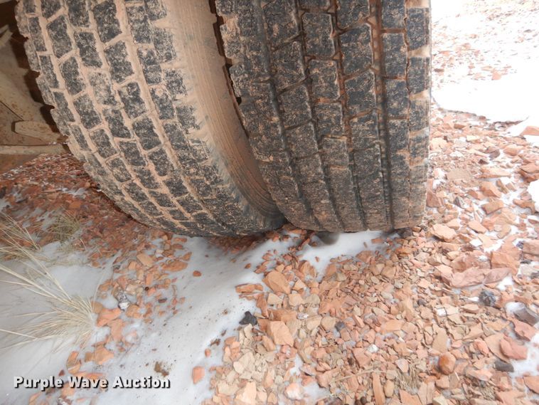 image for item FU9134 2005 Chevrolet C5500 bucket truck