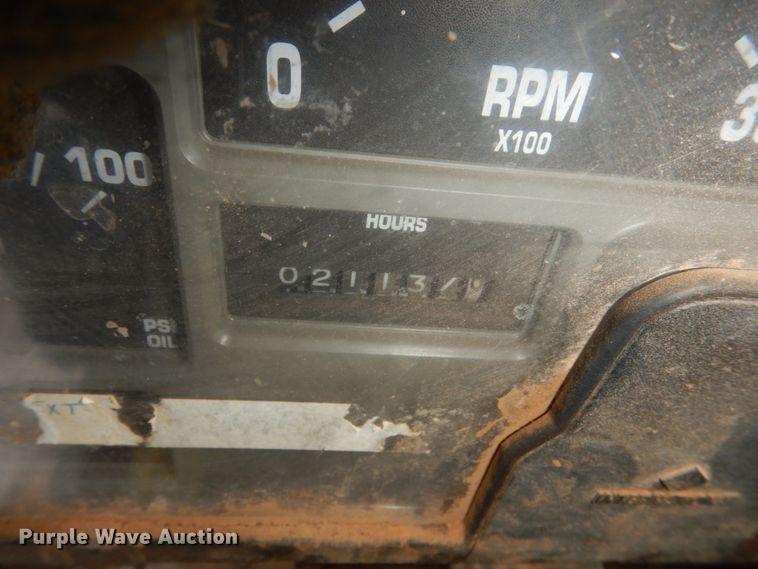 image for item FU9135 2001 International 4700 bucket truck