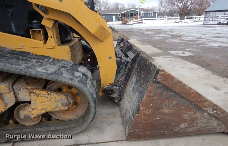 image for item FU9138 2015 Caterpillar 289D skid steer