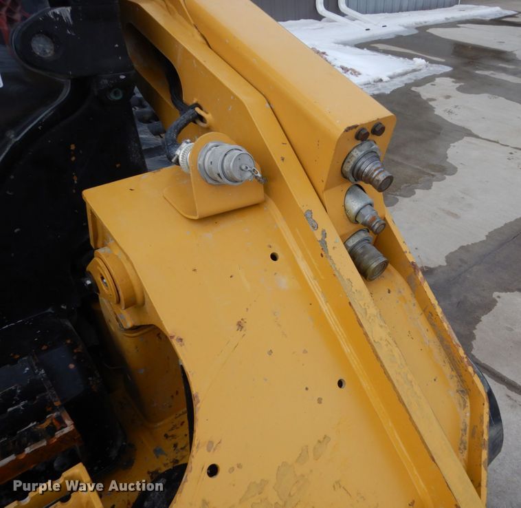 image for item FU9138 2015 Caterpillar 289D skid steer