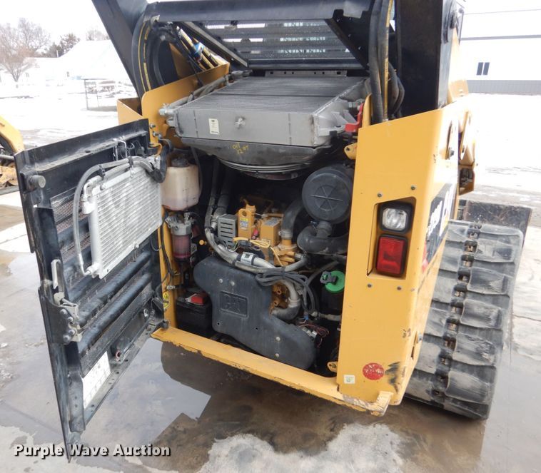 image for item FU9138 2015 Caterpillar 289D skid steer