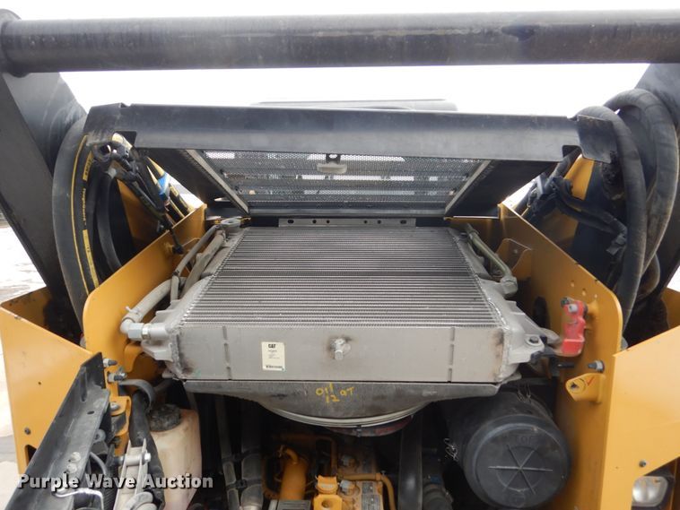 image for item FU9138 2015 Caterpillar 289D skid steer