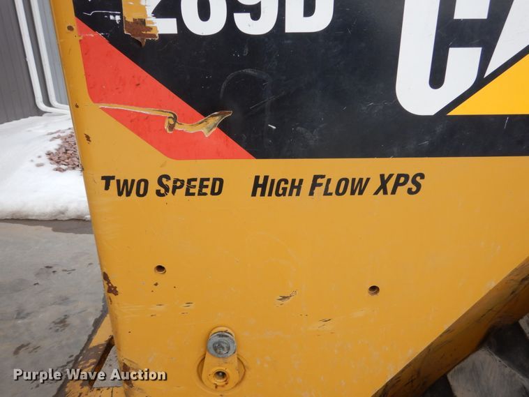 image for item FU9138 2015 Caterpillar 289D skid steer