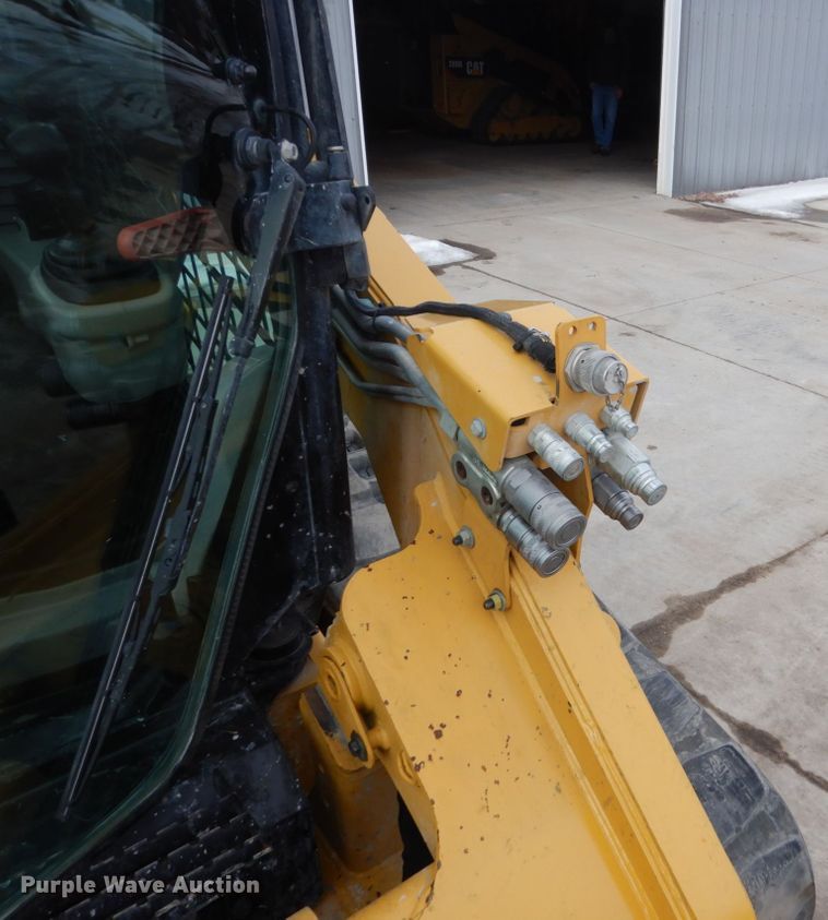 image for item FU9139 2012 Caterpillar 289C2 skid steer