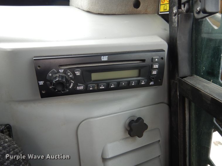 image for item FU9139 2012 Caterpillar 289C2 skid steer