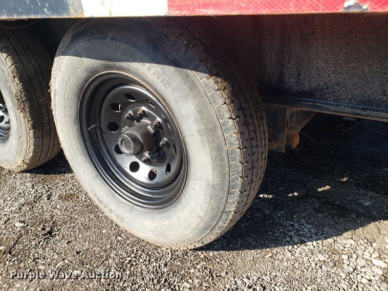 image for item GA9375 2013 flat bed trailer