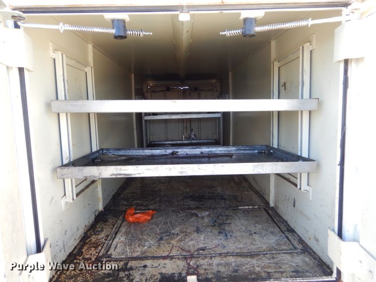 image for item GB9616 2002 International 4300 chip bed truck