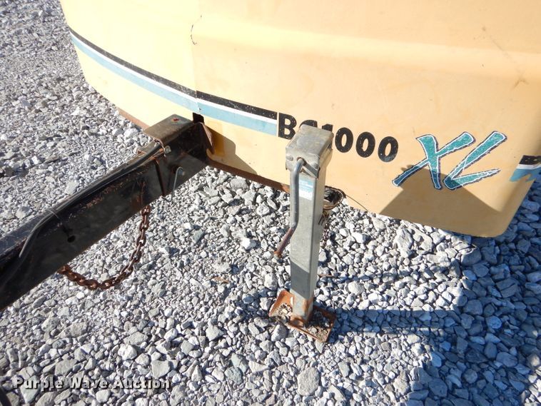 image for item GB9618 2004 Vermeer BC1000XL wood chipper