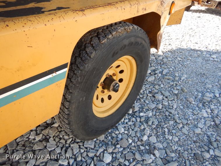 image for item GB9618 2004 Vermeer BC1000XL wood chipper