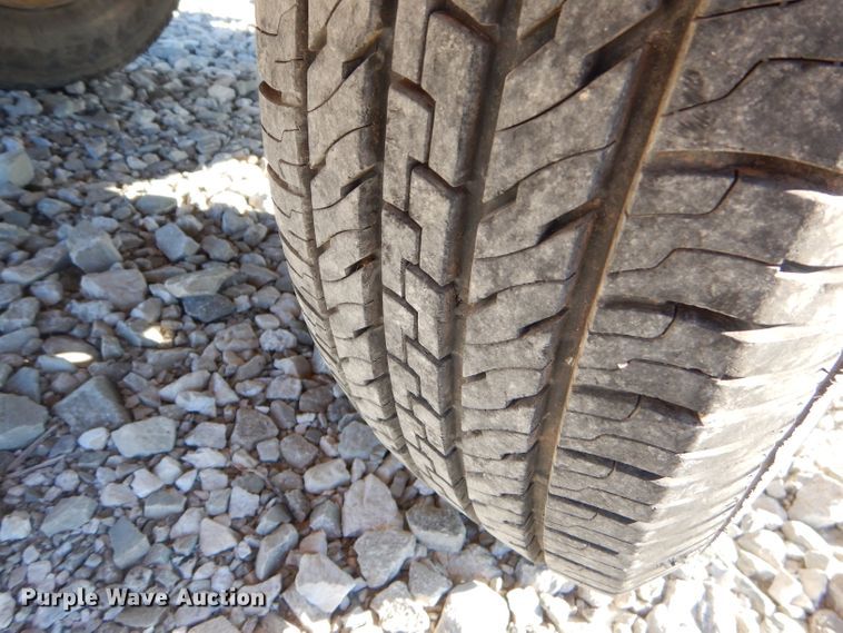 image for item GB9618 2004 Vermeer BC1000XL wood chipper