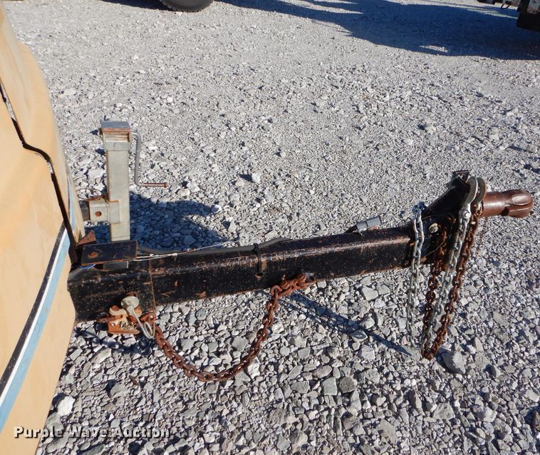 image for item GB9618 2004 Vermeer BC1000XL wood chipper