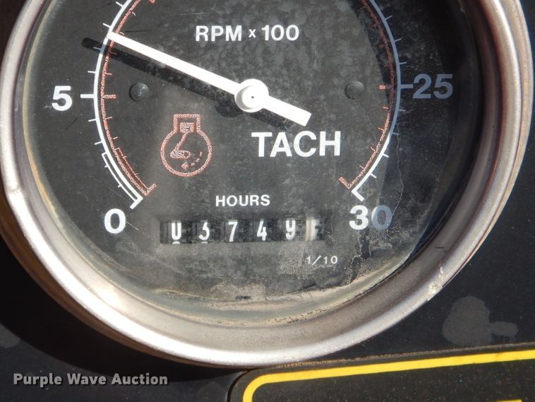 image for item GB9618 2004 Vermeer BC1000XL wood chipper