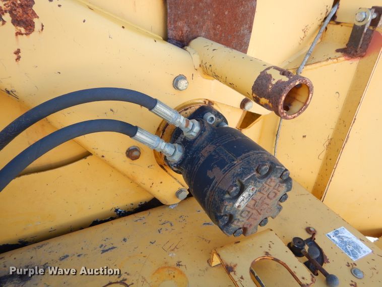 image for item GB9618 2004 Vermeer BC1000XL wood chipper