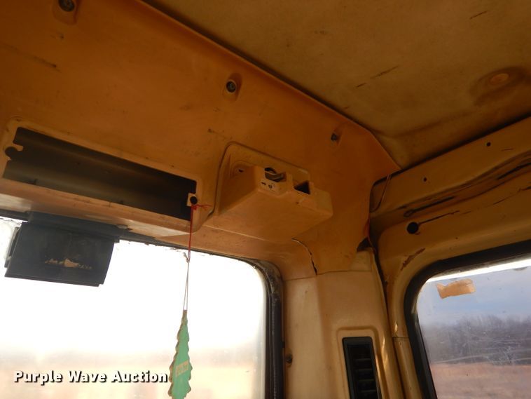 image for item GB9701 1998 Caterpillar 320B L excavator